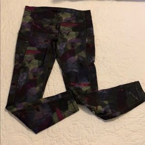 Lululemon pant size 8